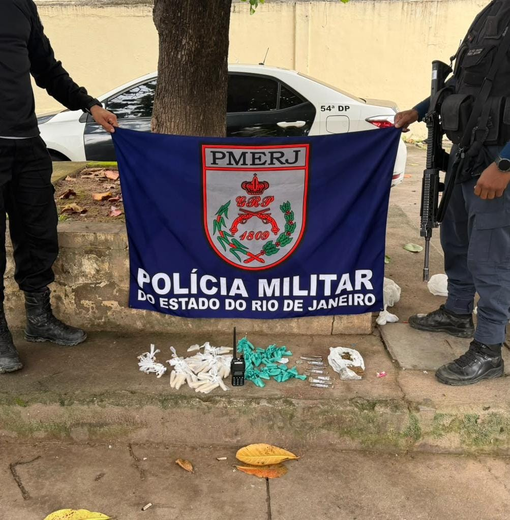 Informações do Disque Denúncia ajudam policiais do 39°BPM a apreender drogas em Belford Roxo